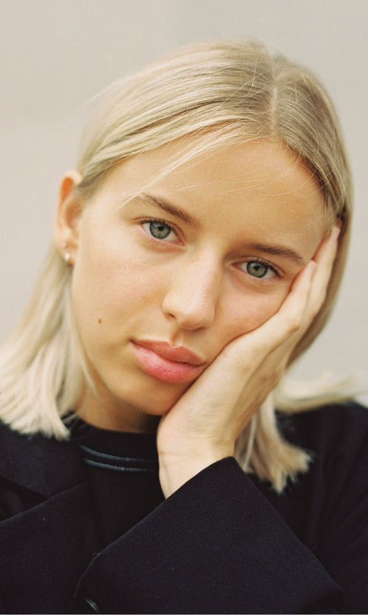 Why Do Your Lips Go Dry in Winter?